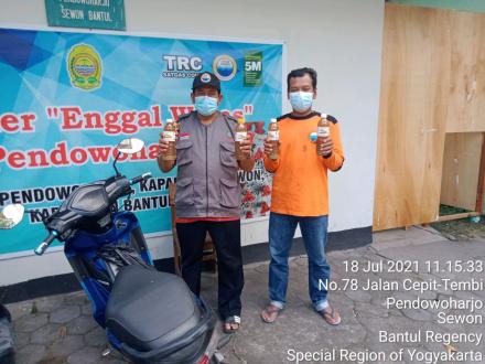 Donasi Jamu Untuk Relawan