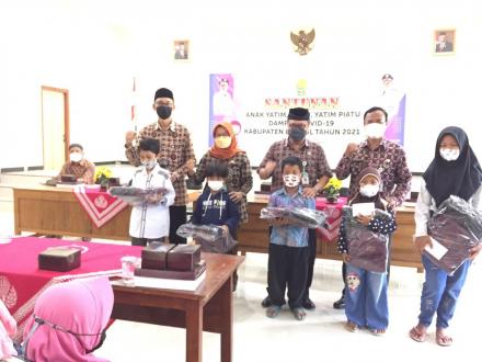 Santunan kepada anak yatim/piatu terdampak Covid-19