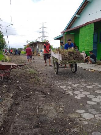 Kerja Bakti Persiapan Corblok Jalan Wilkel - Karanggede