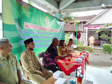 Pelatihan Pengelolahan Aneka Kripik oleh Dinas KUMKM 