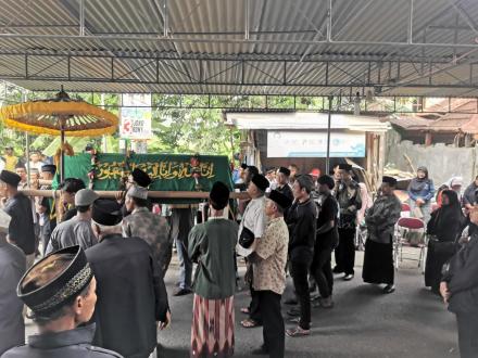 Lurah Pendowoharjo Takziah Atas Meninggalnya Almh. Ibu Handayati