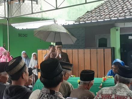 Pemkal Pendowoharjo Turut Berduka Cita Meninggalnya Mantan RT 32 Abu Wardi