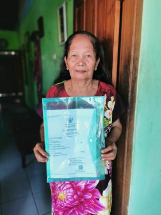 Akta  Kematian Alm Simbah Muhidi / Mbah Mandor Tersampaikan Kepada Keluarga Ahli Waris