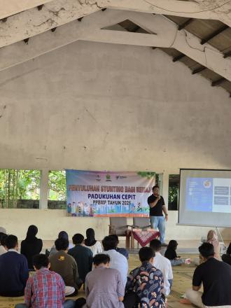 Edukasi Sejak Dini, Karang Taruna Padukuhan Cepit Antusias Ikuti Penyuluhan Stunting dan Kesehatan R